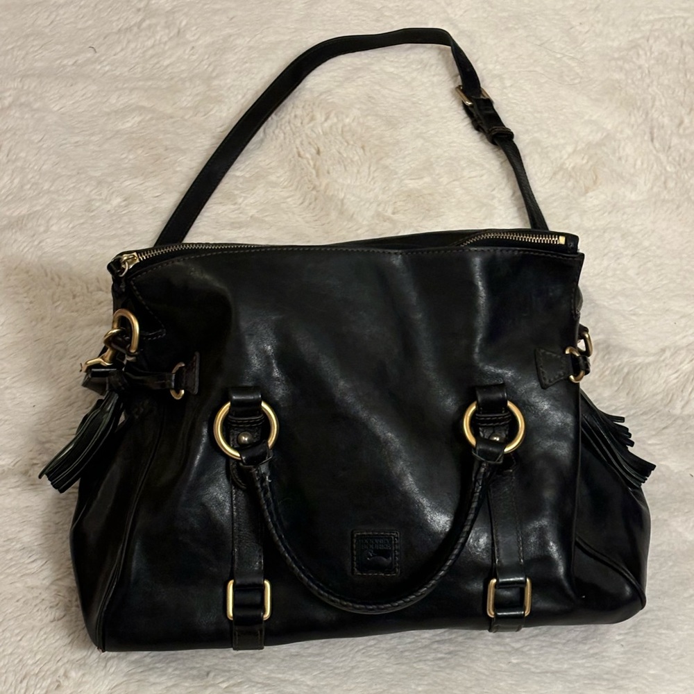 Vintage Authentic Dooney & Bourke Florentine black genuine leather bag